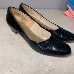 Hush Puppies Size 9.5 Black‎ Patent Leather Heels Shoes